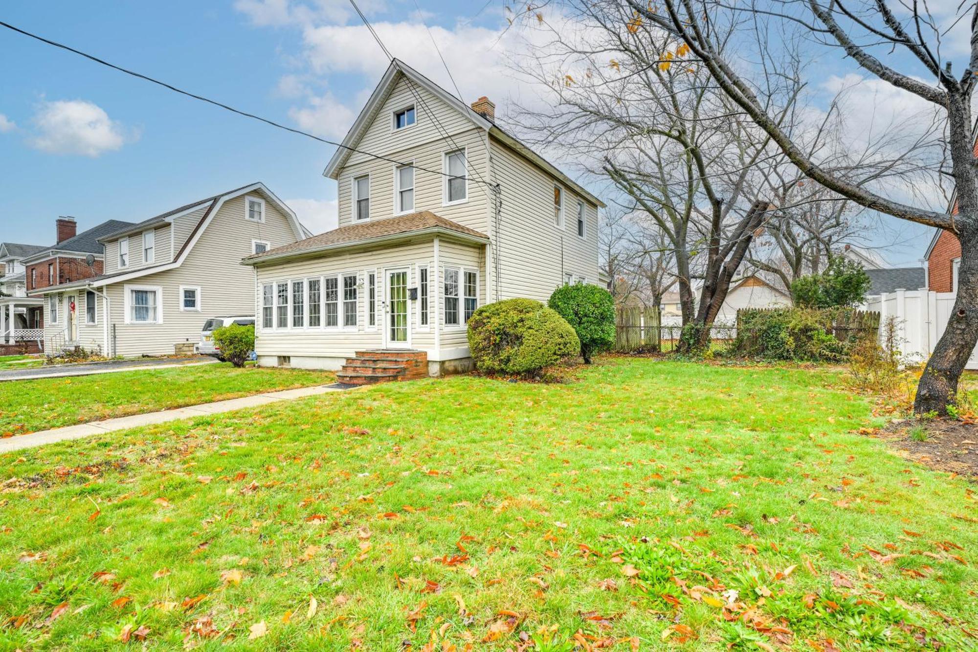 Charming Long Island Home With Fenced Yard! Freeport Exteriér fotografie